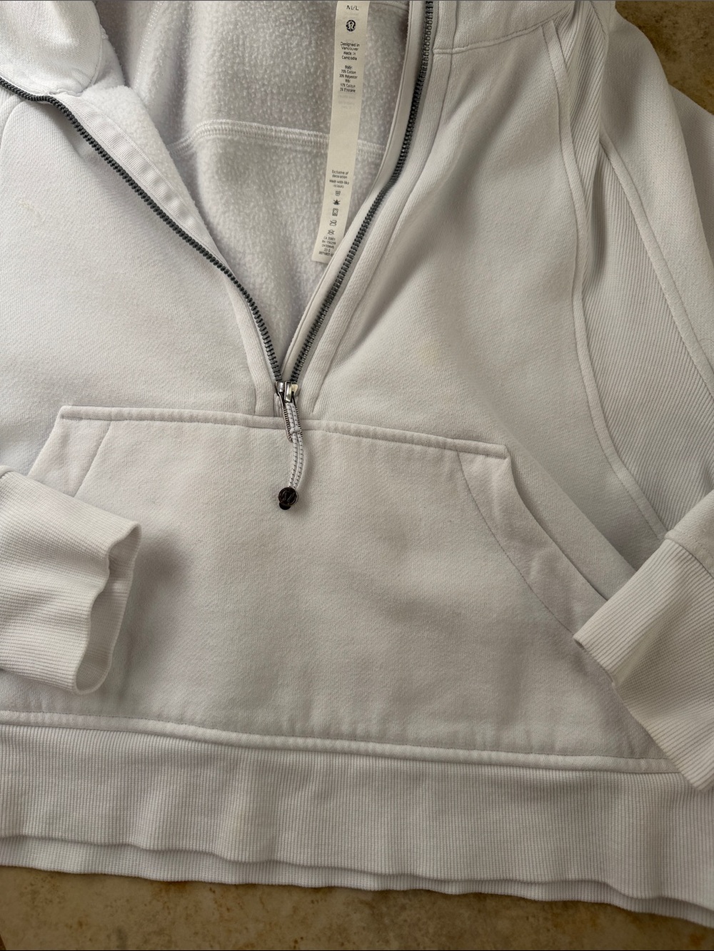 Lululemon - Picture 3 of 4